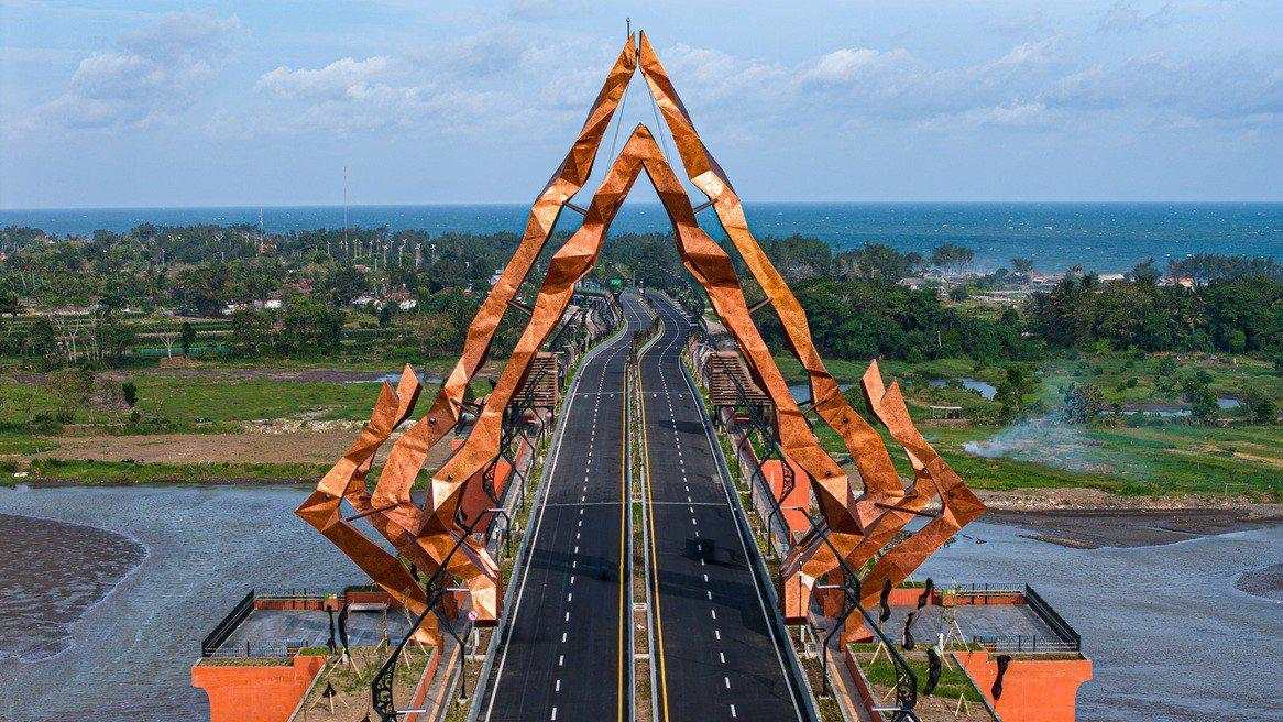 Jembatan Terpanjang di DIY Gunakan Struktur CSP Buatan ADHI Diresmikan Prabowo