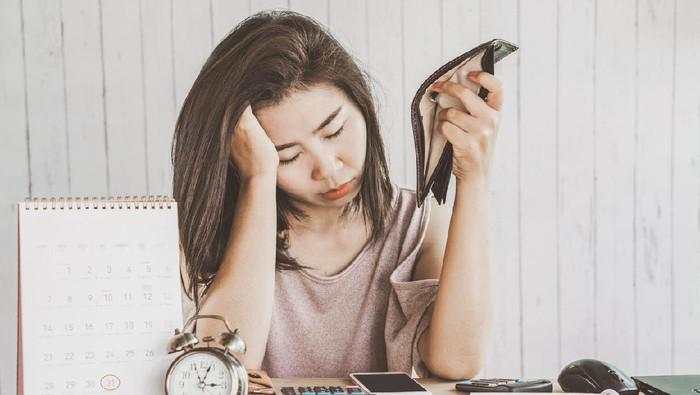 Sebelum Ngutang, Baiknya Perhatikan Ini Dulu Deh!