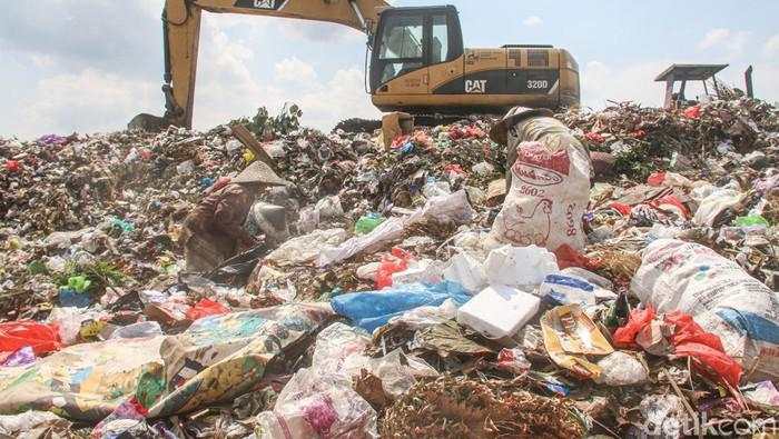 Prabowo Terbitkan Aturan Olah Sampah Jadi Energi, Ini Isinya