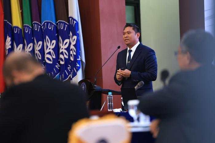 Lulus Doktor IPK 4.0, Wamentan Sudaryono Bongkar Rahasia Holding BUMN