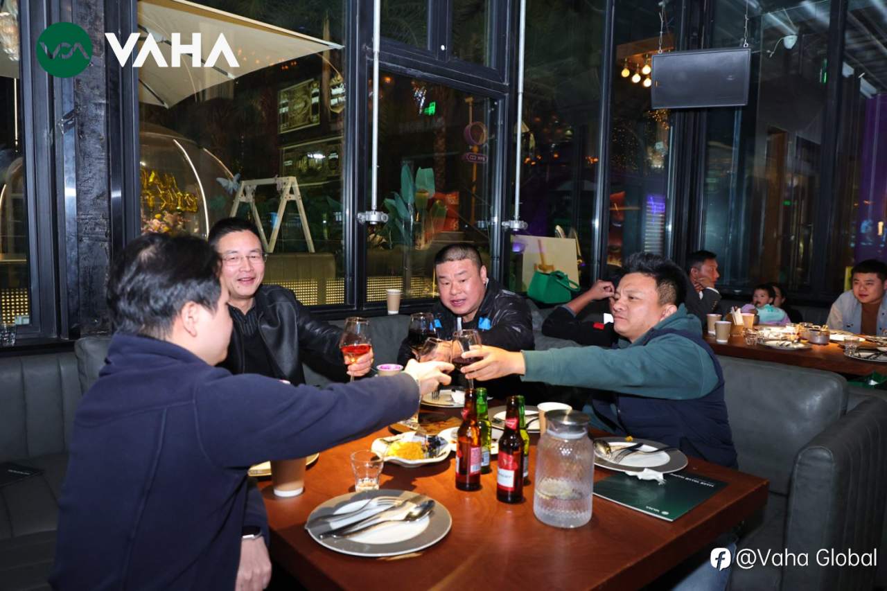 南昌站金融交易员私享酒会圆满落幕,VAHA Financial 助力打造高端交流平台