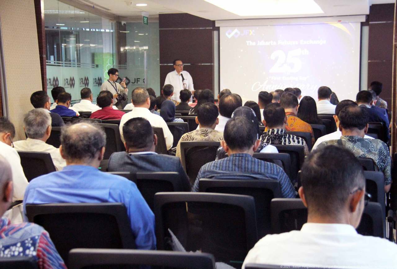 Peringatan 25 Tahun First Trading Day JFX, Kepala Bappebti Dorong Optimalisasi Kontribusi Industri PBK