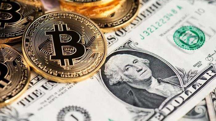 Babak Belur Jelang Akhir Tahun, Bitcoin Masih Kuat Nanjak?