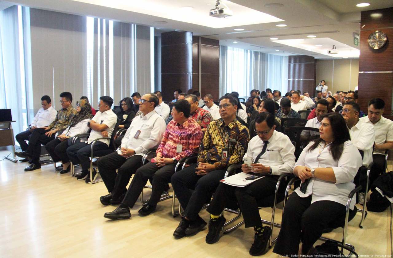 Peringatan 25 Tahun First Trading Day JFX, Kepala Bappebti Dorong Optimalisasi Kontribusi Industri PBK