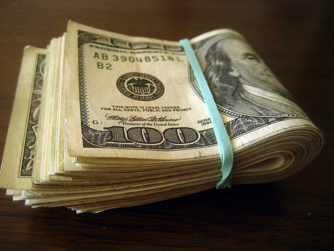 Dolar Menemukan Pijakan Menjelang Pertemuan Fed