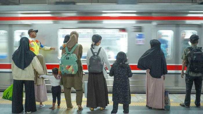 Rute KRL-TransJakarta-MRT ke Planetarium TIM