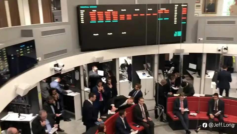 伦敦贵金属交易所