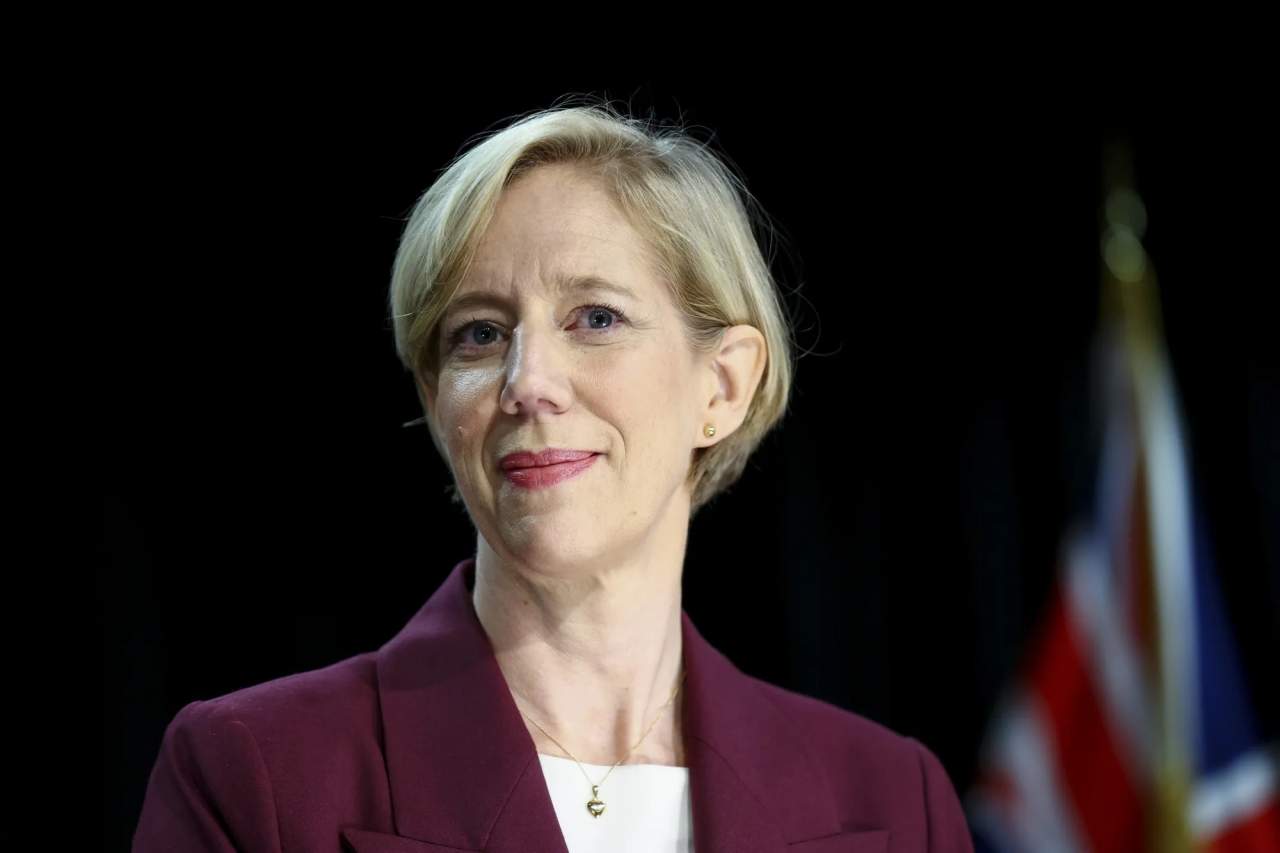 Gubernur Perempuan Pertama RBNZ Mengambil Alih Kendali Setelah Periode Yang Penuh Gejolak