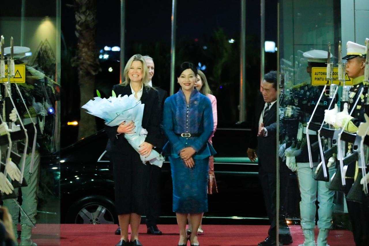 Siaran Pers: OJK Sambut Kedatangan Ratu Maxima untuk Memulai Agenda Kesehatan Finansial di Indonesia