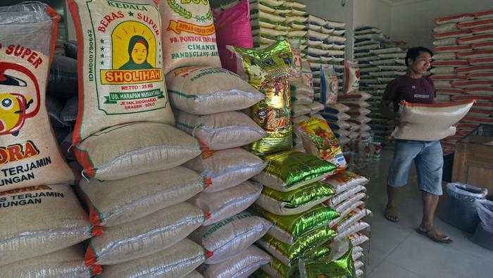 Mainkan Harga Beras, Hampir 1.000 Pedagang Kena Semprit