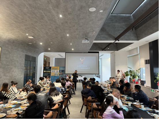 沪上连场盛宴!EGM英皇环球金融盛典参展揽奖+私享品鉴会圆满落幕