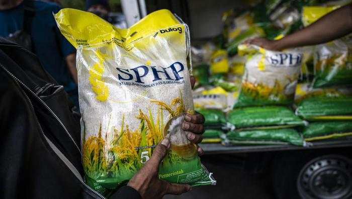 Penyaluran Beras SPHP Diminta Digenjot buat Tekan Harga