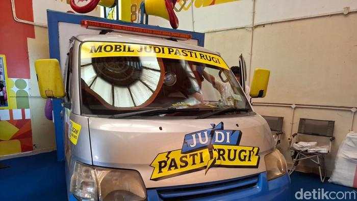 Mobil 'Judi Pasti Rugi' Keliling 66 Kota buat Lawan Judol