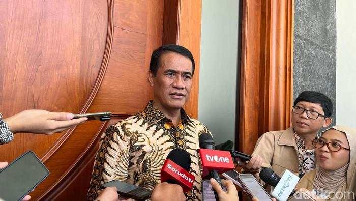 Mentan Sebut Kebijakan Serap Gabah Semua Kualitas Bikin Petani Untung