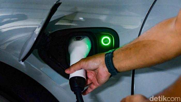 DEN Wanti-wanti Hal Ini Jika Insentif Kendaraan Listrik Disetop
