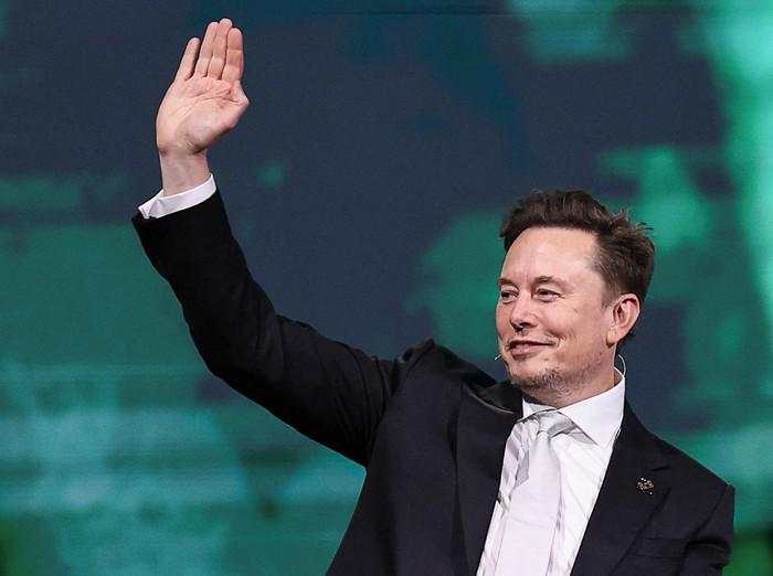 Gila! Harta Elon Musk Naik Rp 218 T dalam Sehari