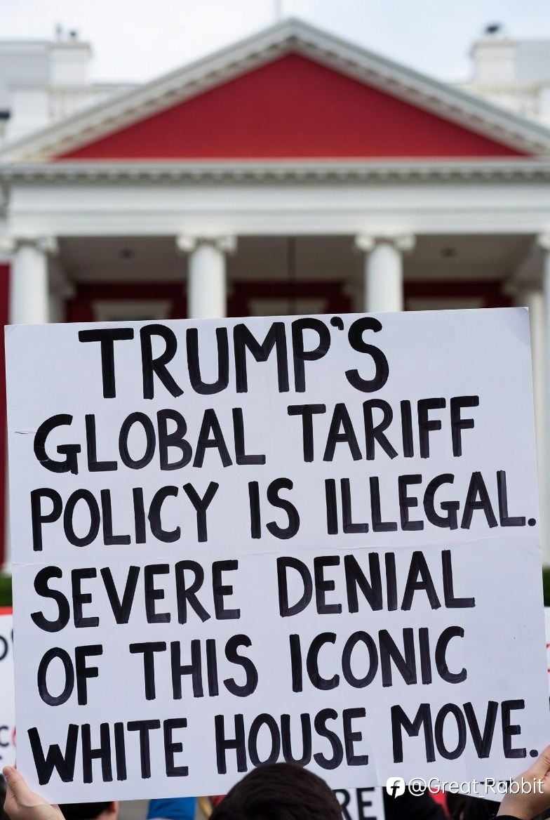 特朗普推行的全球关税政策违法，对白宫此项标志性举措作出了严厉否定。特朗普表示不服，称将依据其他法律继
