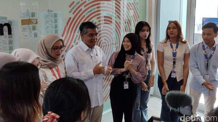 Pesan Penting Menaker Yassierli buat Peserta Magang Nasional