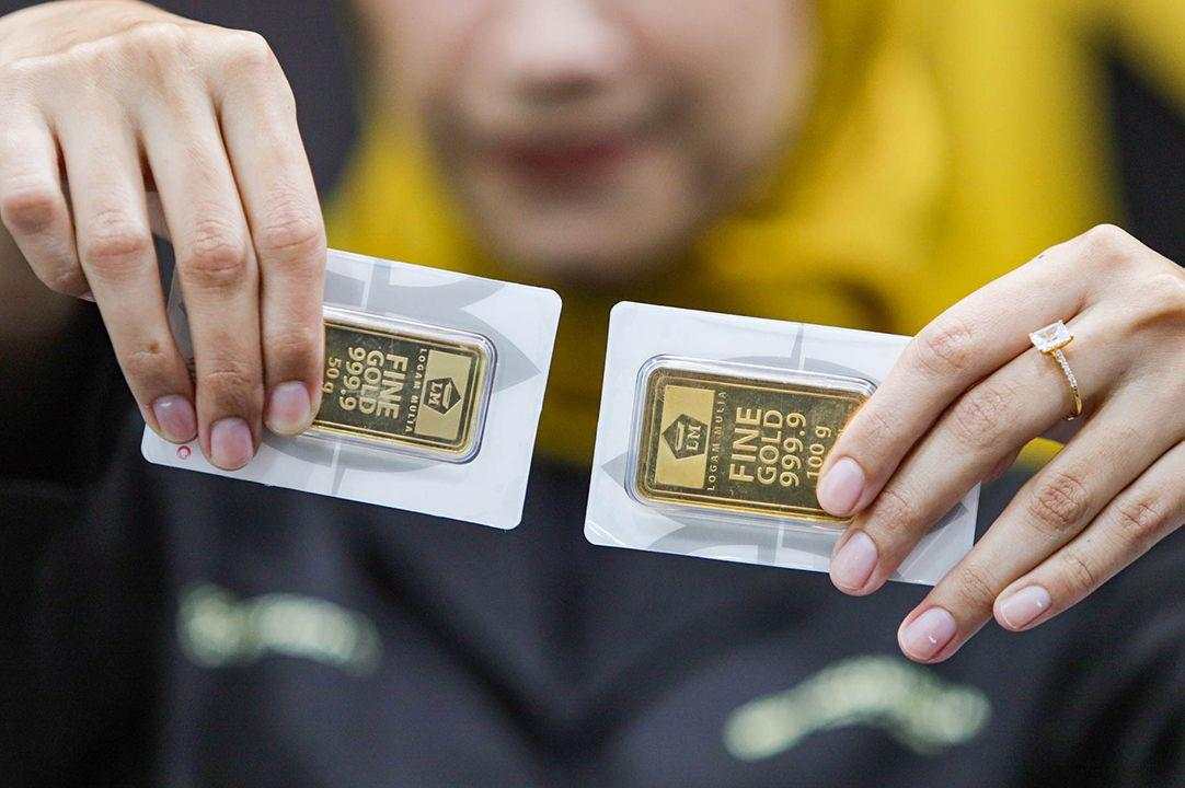 Harga Emas Antam Hari Ini Turun 17 Ribu, Jadi Rp2.956.000 per Gram