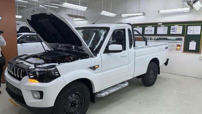 Bagaimana Nasib Mobil Pickup India yang Sudah Tiba Jika Impor Ditunda?