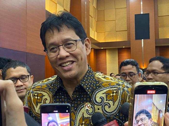 Purbaya Santai Tanggapi Moody's Turunkan Rating Kredit RI Jadi Negatif