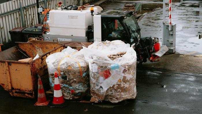 Profil Perusahaan China-Prancis Peserta Tender Proyek Sulap Sampah Jadi Listrik