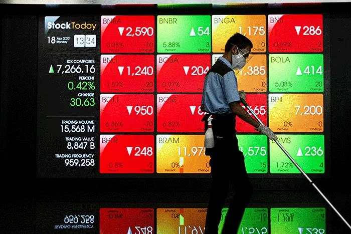 IHSG Ditutup Melemah, Pasar Disebut Sedang lakukan 'Detox'