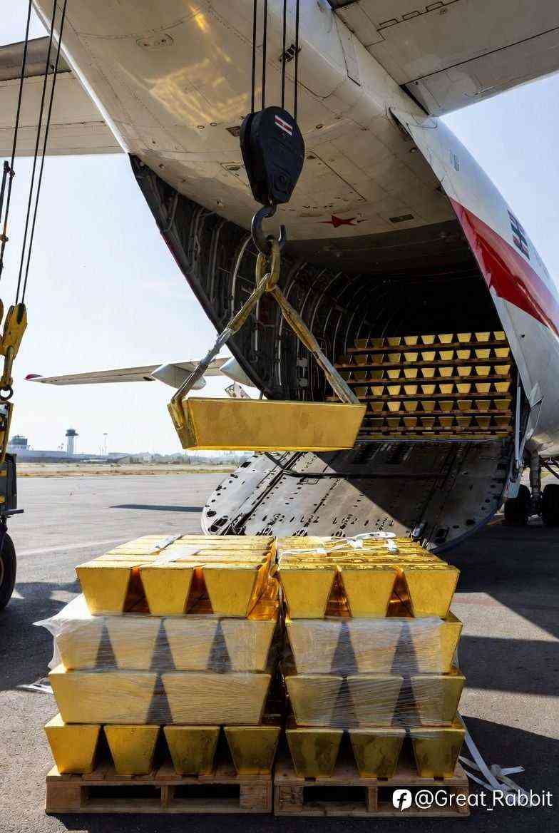 特朗普的“进货门”？看懂美委黄金大单背后的底层逻辑