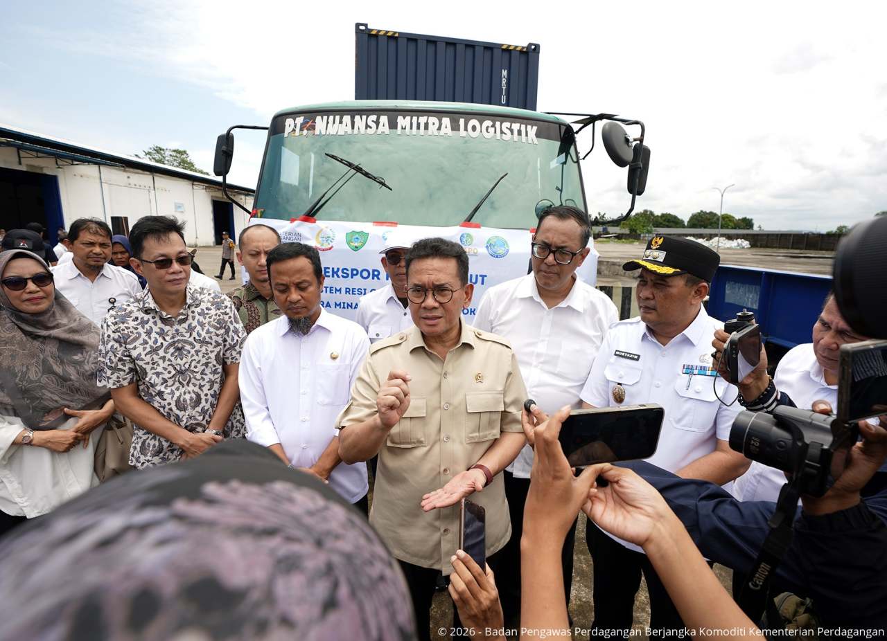 Pelepasan Ekspor Rumput Laut senilai Rp1,7 Miliar dari Gudang SRG ke Tiongkok