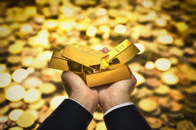 Harga emas turun karena penguatan dolar AS yang didorong inflasi lebih besar daripada risiko geopolitik