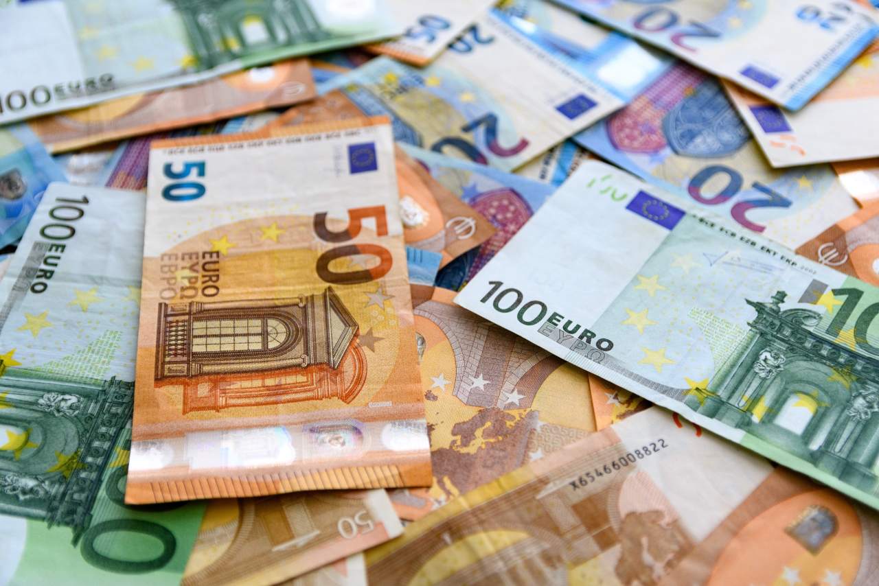 EURUSD Diperdagangkan di Atas 1,1700 setelah Pangkas Pelemahan Terbaru