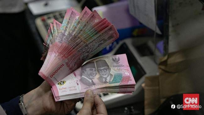 Rupiah Melemah ke Rp17.237 per Dolar AS, Tertekan Sentimen Global
