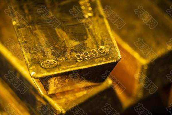 金价虽遇回调 高盛仍维持年末5400美元预测