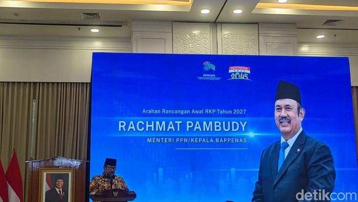 Daftar Program Andalan Prabowo 2027: Mobil Nasional hingga Giant Sea Wall