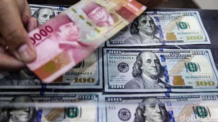 Biang Kerok Rupiah Keok Lawan Dolar AS