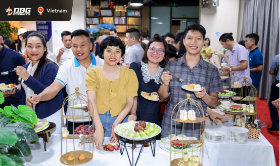 DBG Markets携手卧龙交易团队在越南举办“社区分享会:交易视角”主题活动