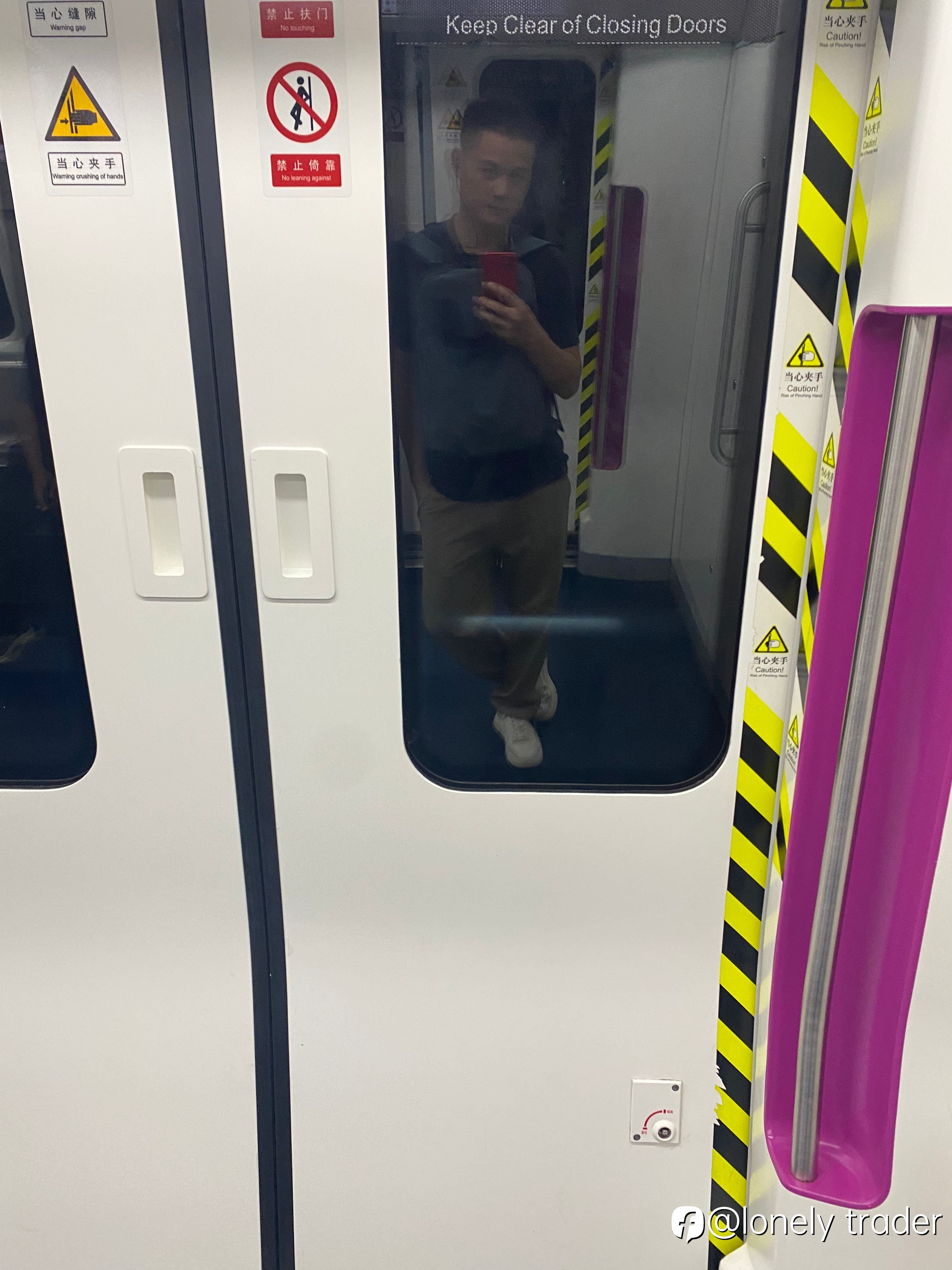 中秋月圆人不圆，国庆同庆我不庆