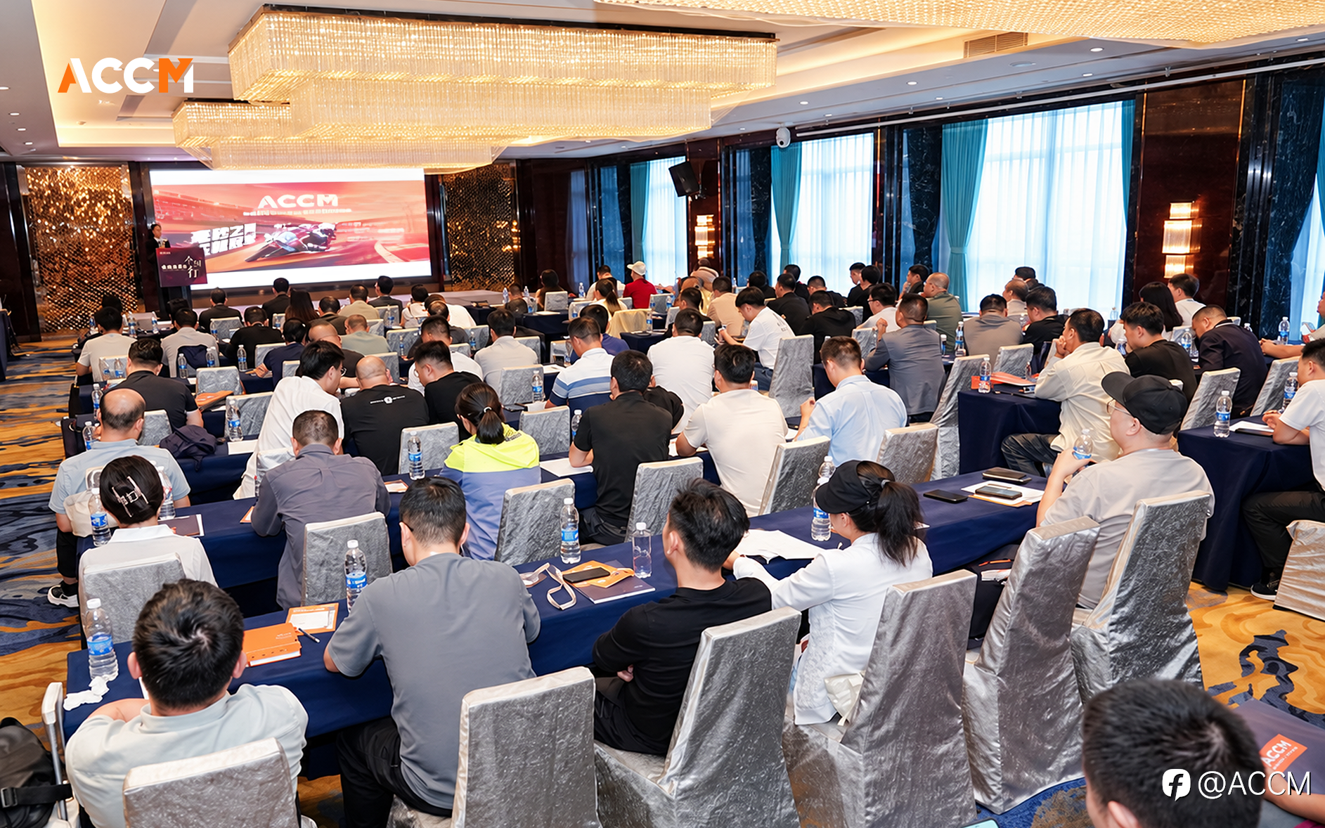 动态配图